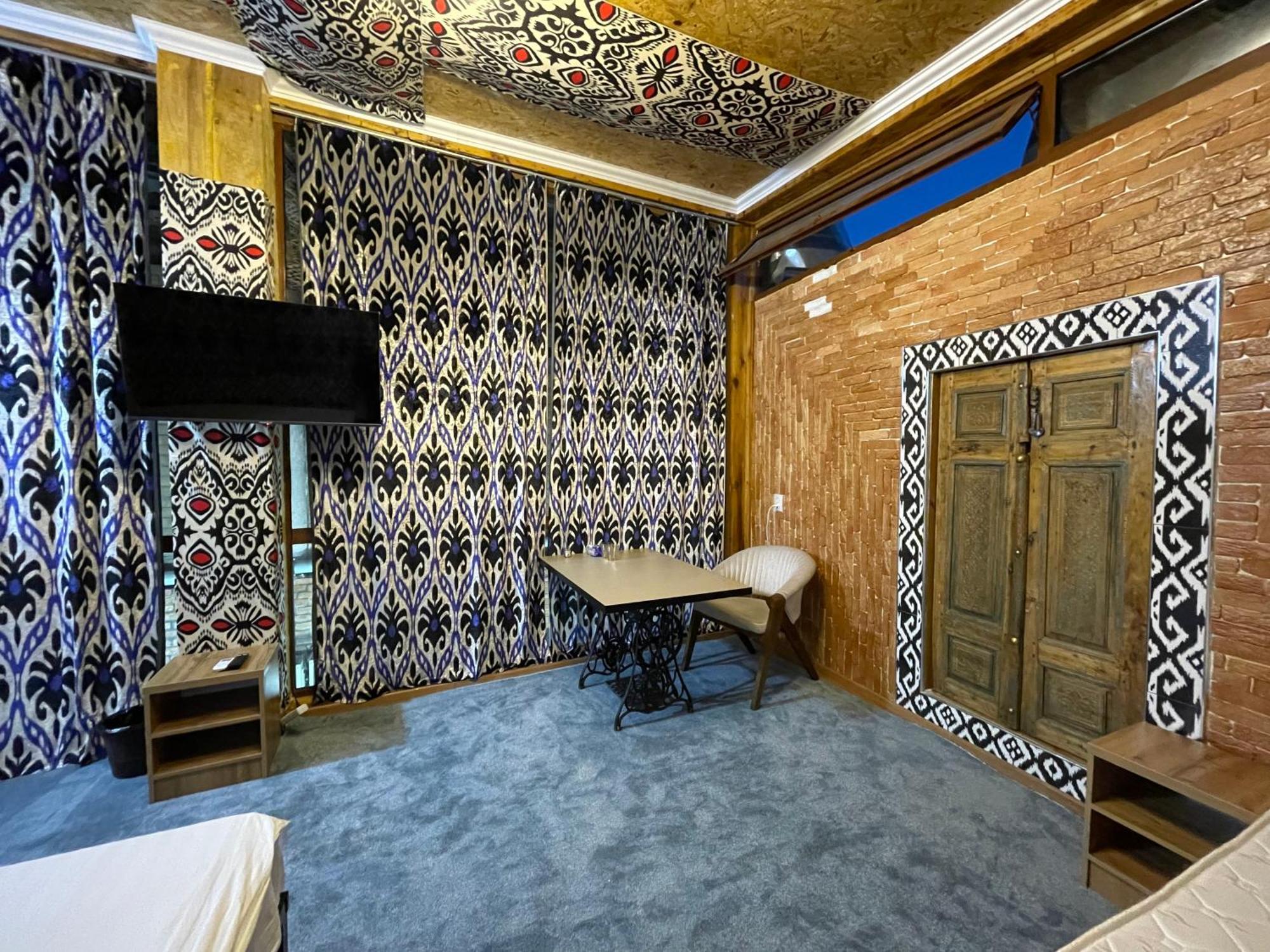 Mulberry Hotel Tasjkent Buitenkant foto