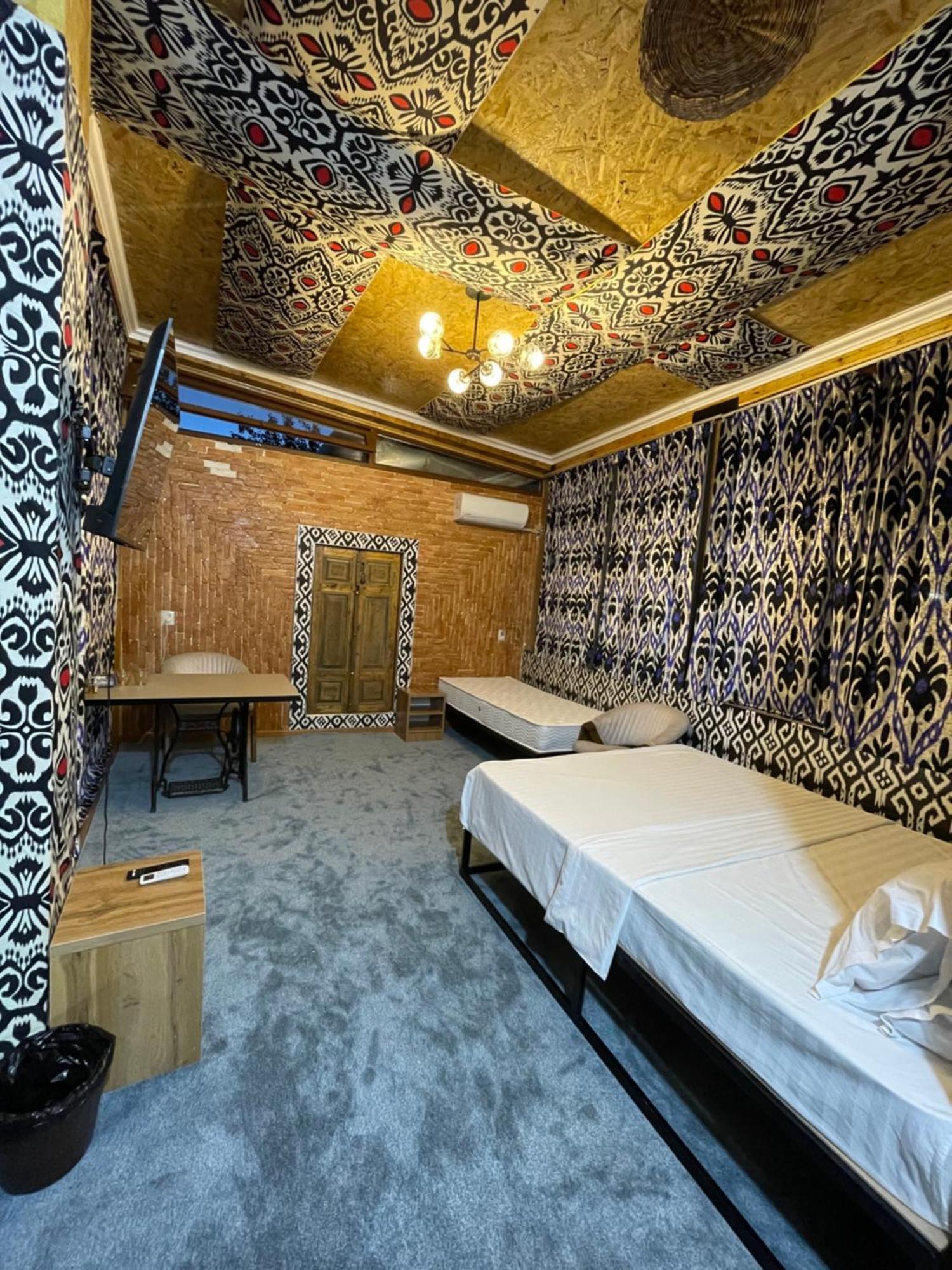 Mulberry Hotel Tasjkent Buitenkant foto